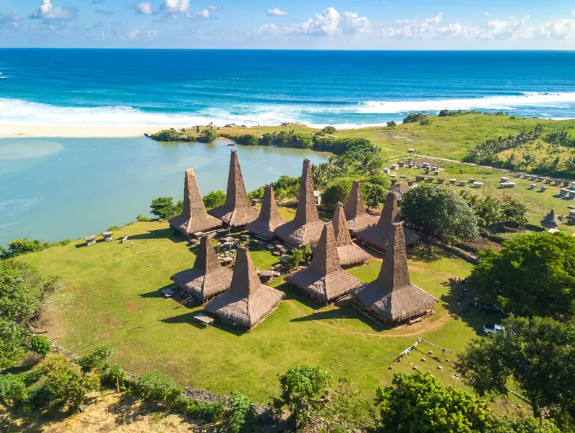 Menyusuri Keindahan Alam dan Budaya Sumba