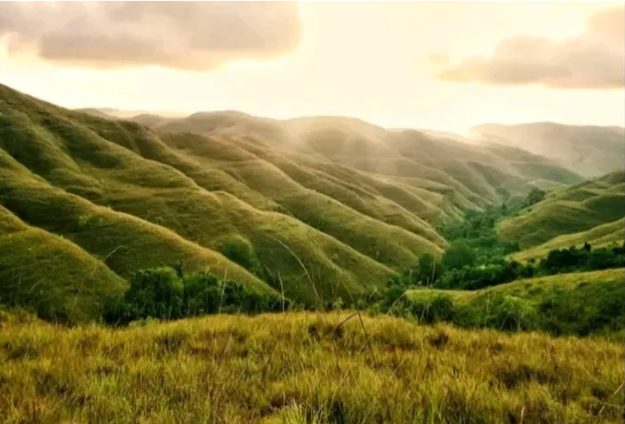 10 Tempat Wisata Paling Ikonik di Sumba yang Wajib Masuk Bucket List 2025